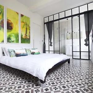  Bed & Breakfast Montmartre Romantic, -